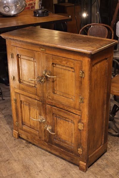 meuble de metier ancien glaciere de bistror